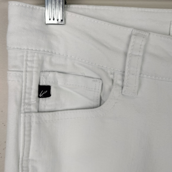 KanCan Mid Rise Distressed Ankle Skinny Jeans in Optic White Sz. 5/26 - Picture 4 of 12